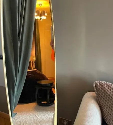 70 Suitegallery Apartment